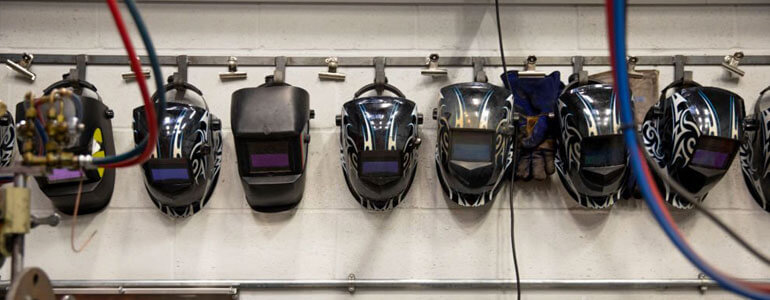 Máscaras de protección como equipo de seguridad para soldar