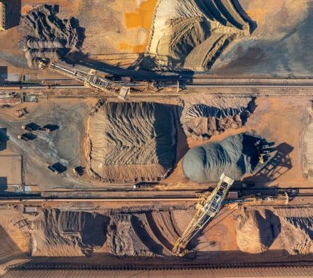 Vista aérea de proceso de extracción de minerales - Metales no ferrosos