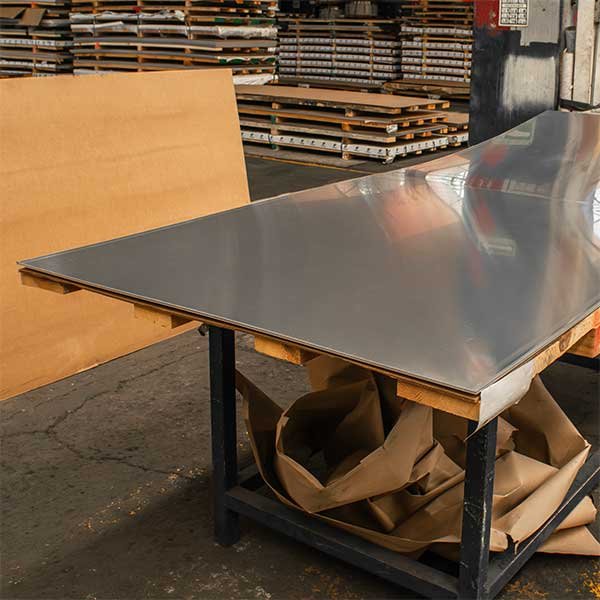 Lámina de aluminio lisa apilada
