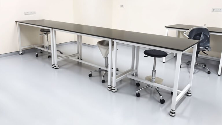 mobiliario-de-laboratorio-de-ptr