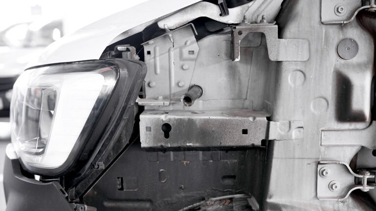Seccion-de-vehiculo-de-lamina-de-aluminio