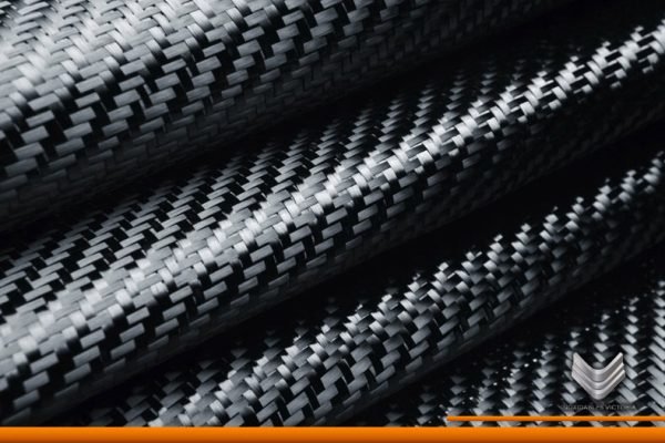plano detalle de varias tiras de fibra de carbono